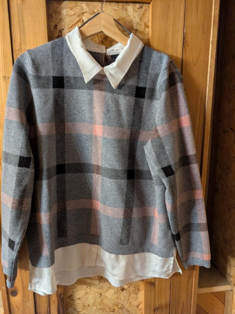 TAHARI Collared Blouse